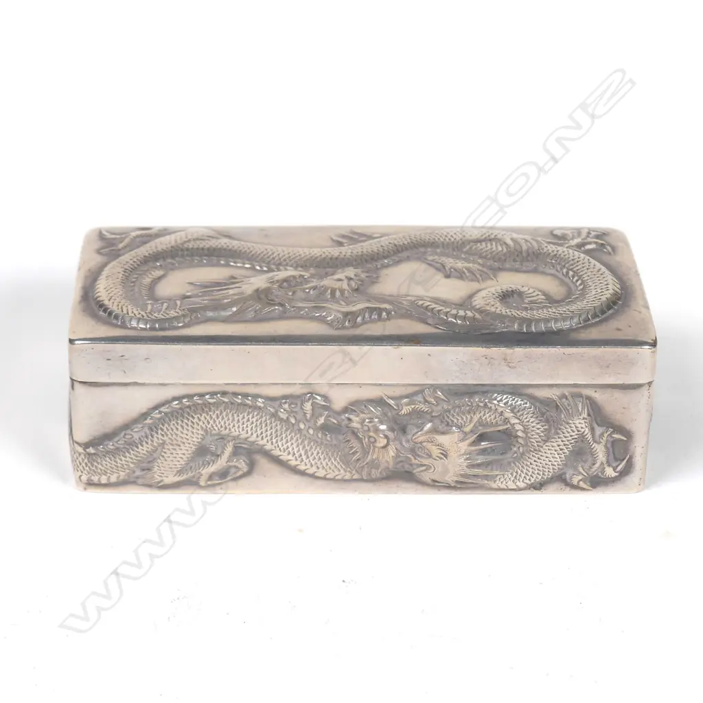 A Chinese export silver lidded box Image 1++