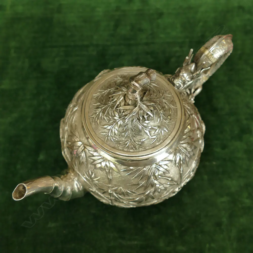 A China Trade period silver teapot and milk jug Image 1++