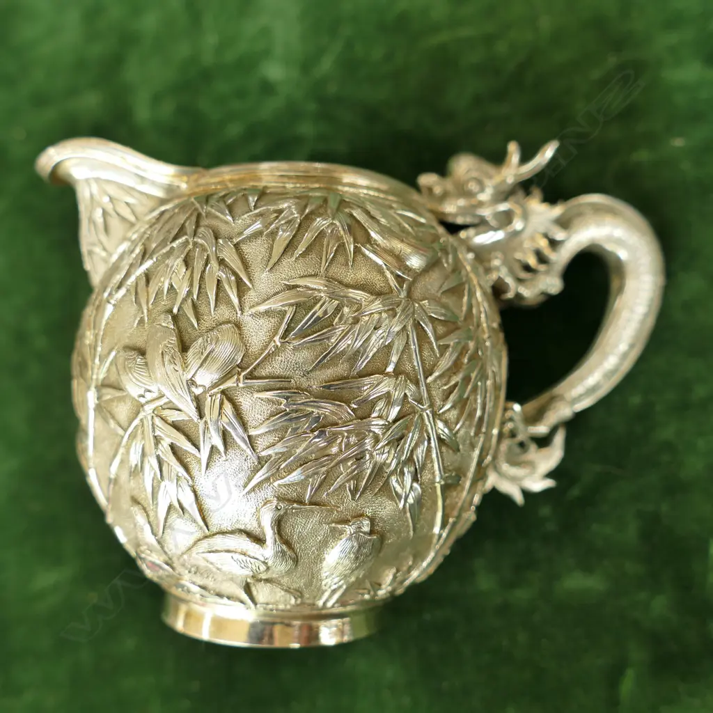 A China Trade period silver teapot and milk jug Image 1++