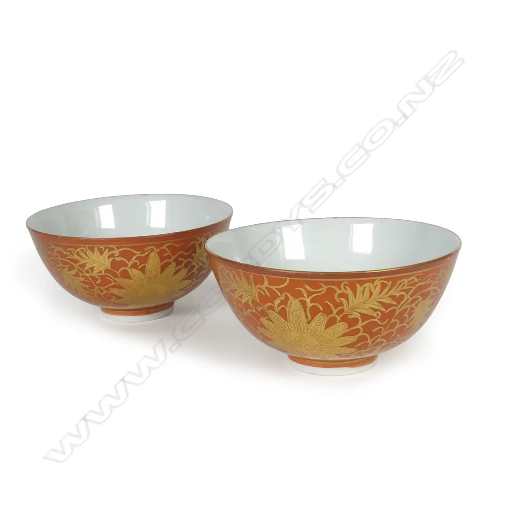 A pair of Oriental Ming style 'Kirande' bowls Image 1++