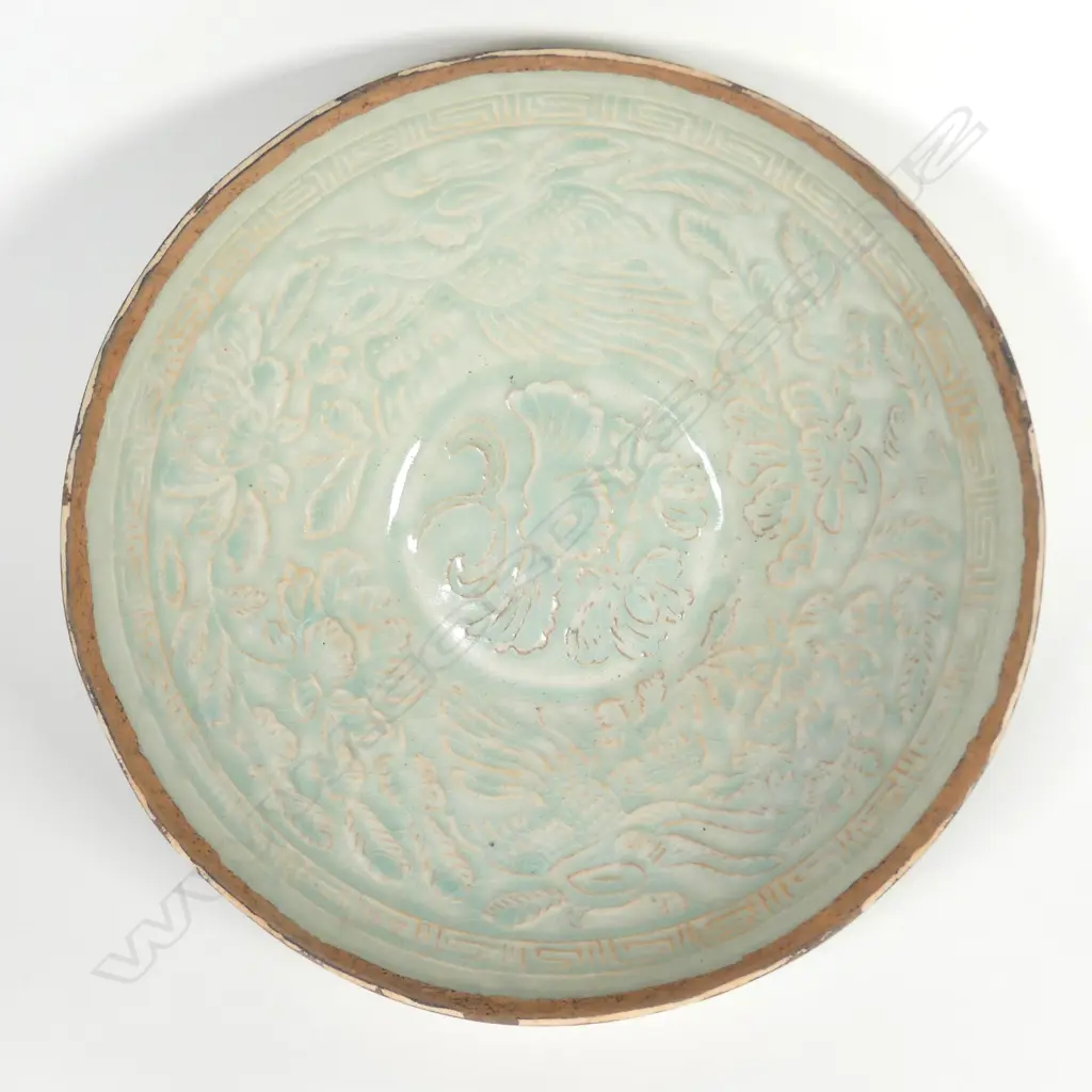 A Chinese celadon bowl Image 1++