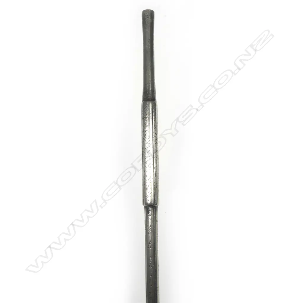 A Chinese long white brass pipe Image 1++