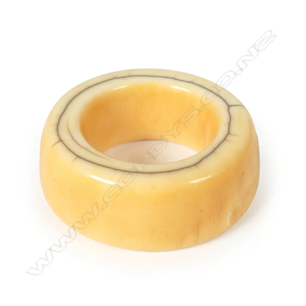 An old Tibetan ivory hair ring tie Image 1++
