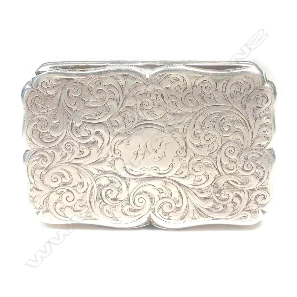 A Victorian silver snuff box Image 1++