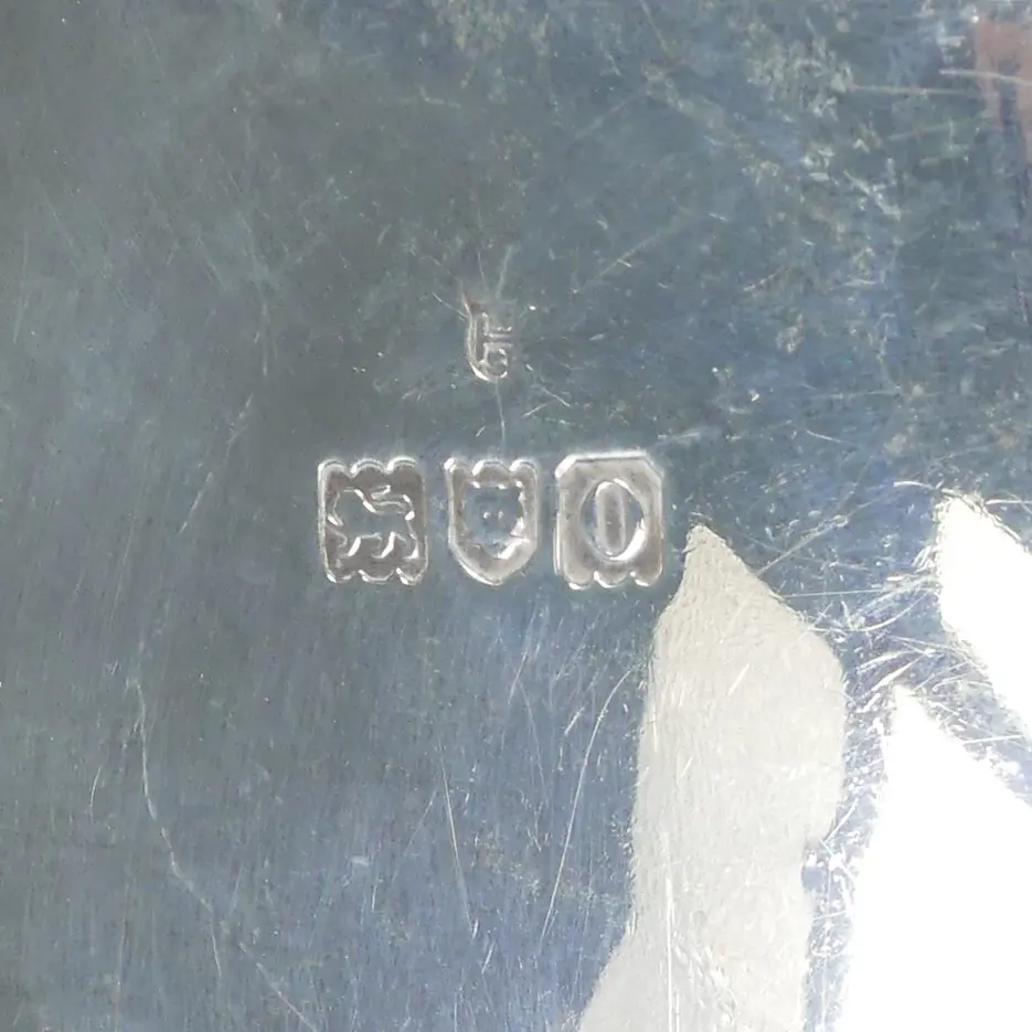 An Edwardian silver sauce boat Image 1++