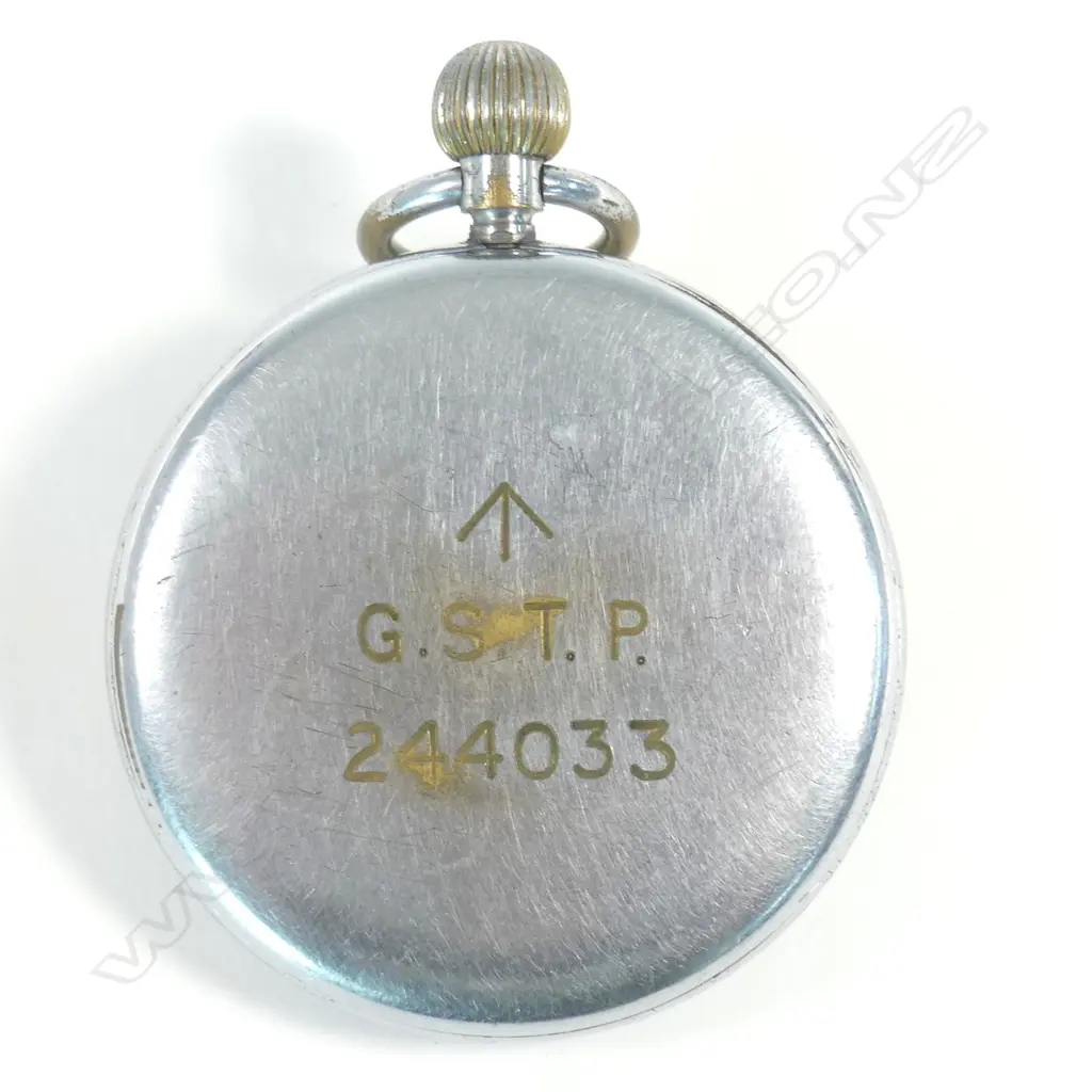 A 1930's/40's Jaeger LeCoultre military issue pocket watch Image 1++