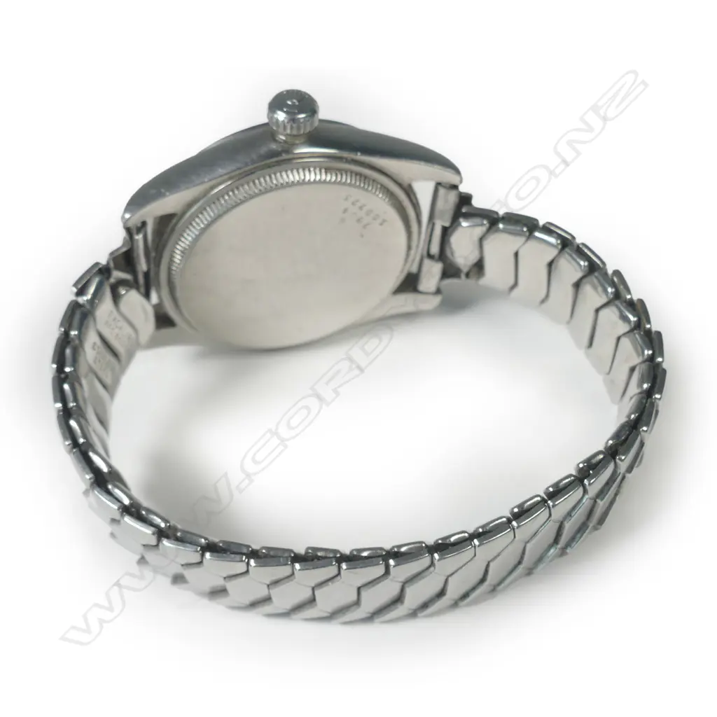 A 1940s Tudor Oyster gent's wristwatch Image 1++