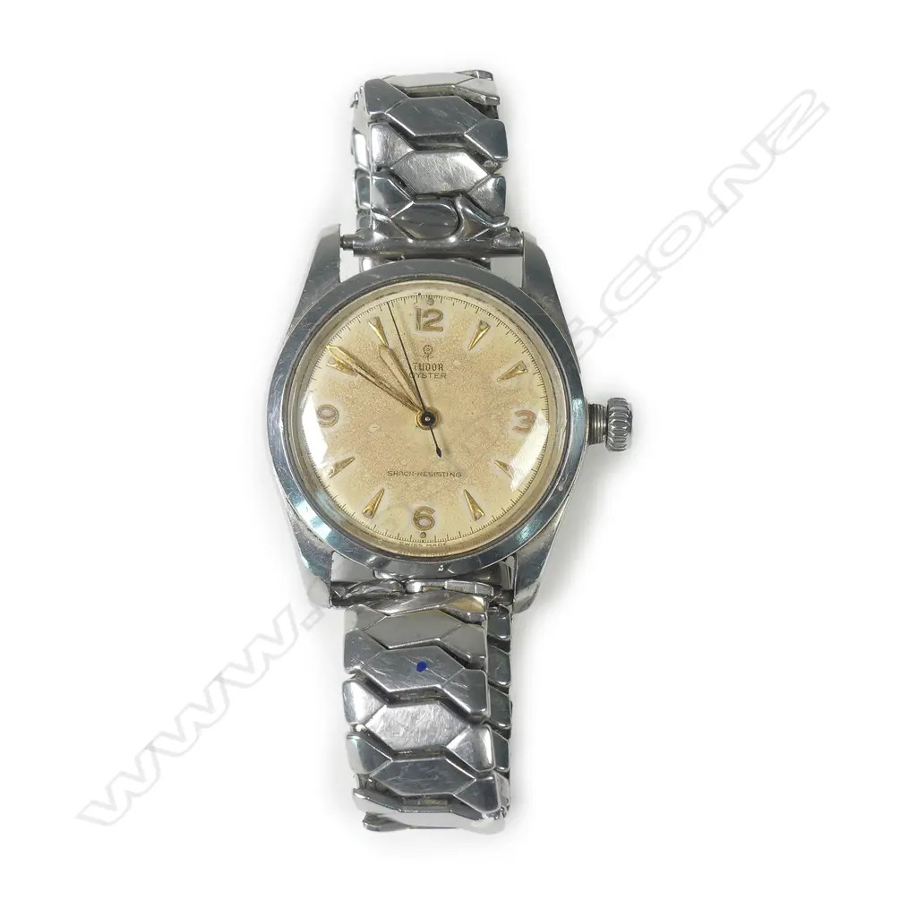 A 1940s Tudor Oyster gent's wristwatch Image 1++