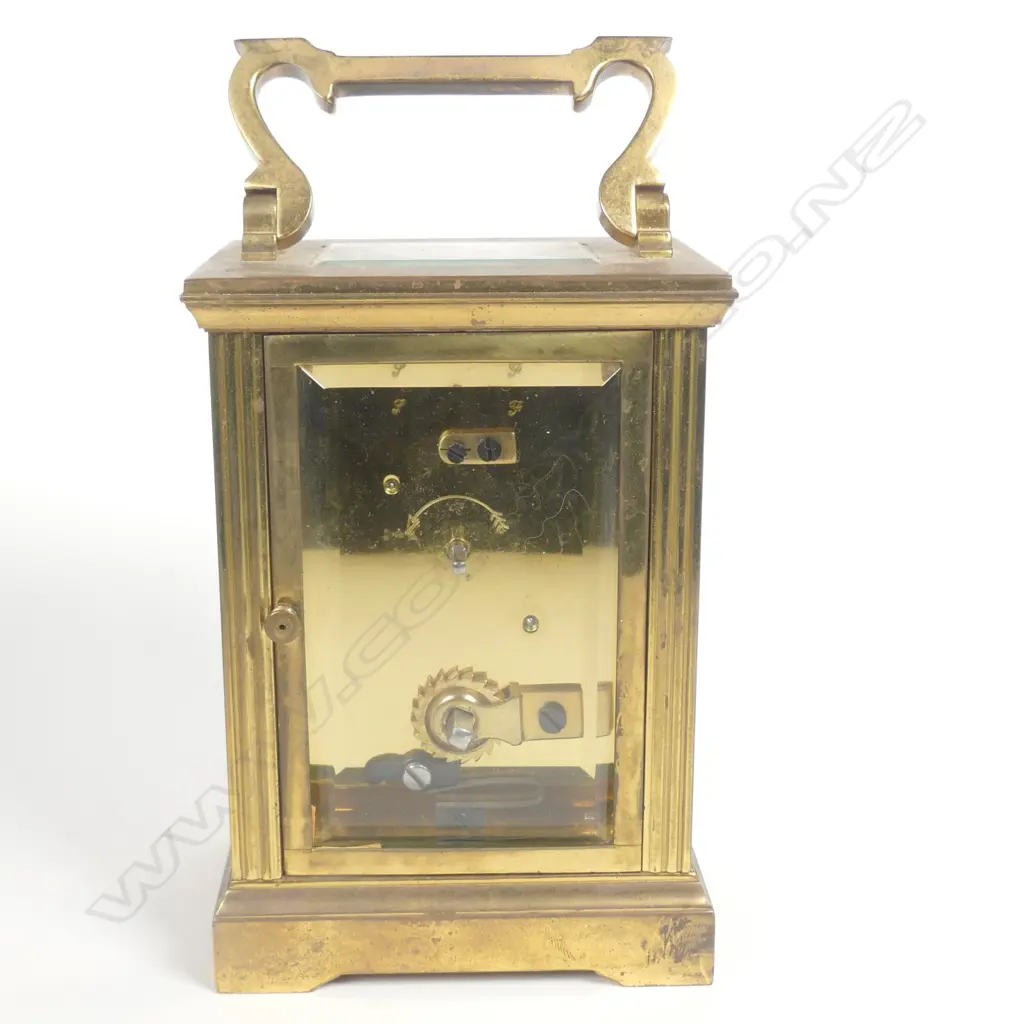 A 19thC French brass cased carriage clock Image 1++