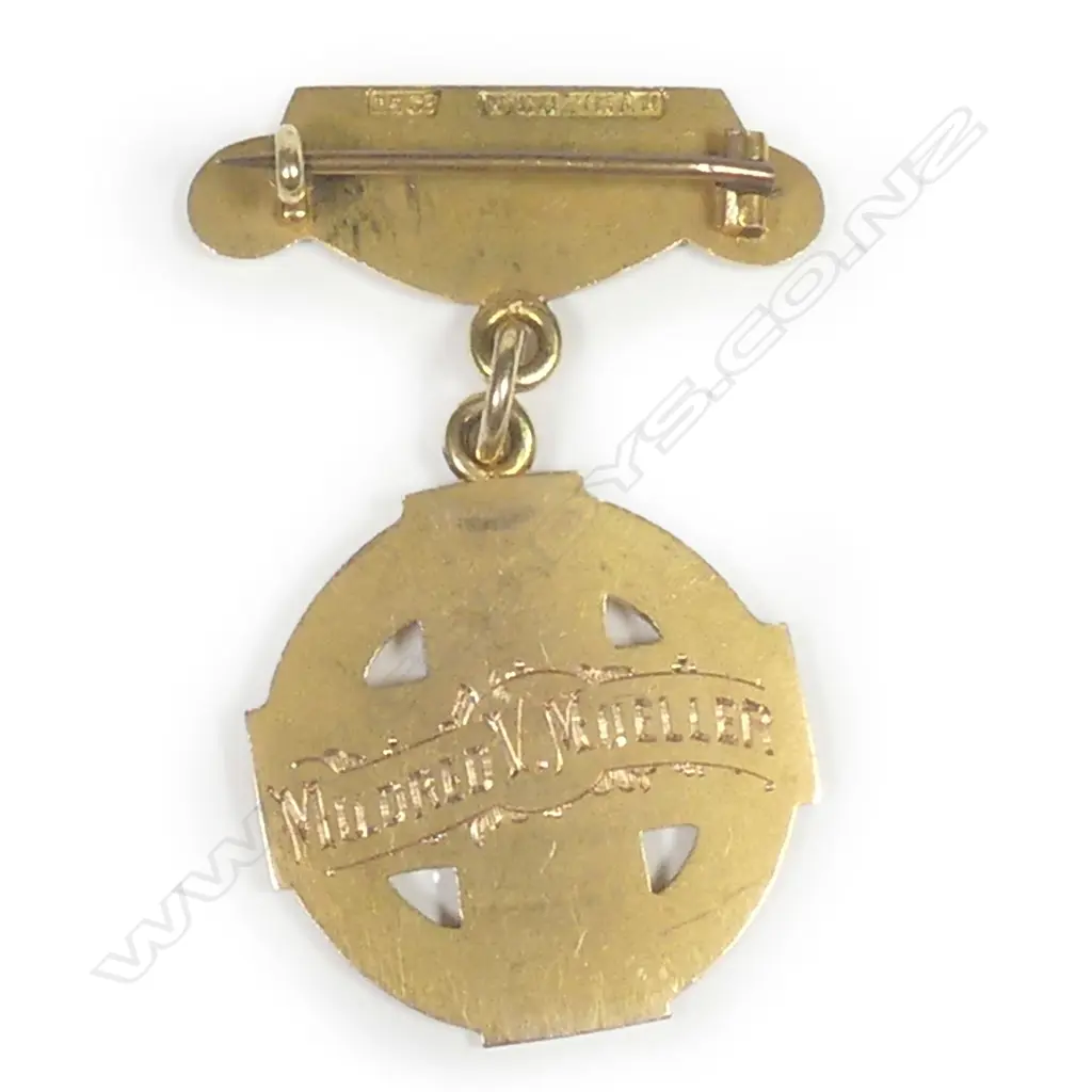 A NZ 15ct gold medallion Image 1++