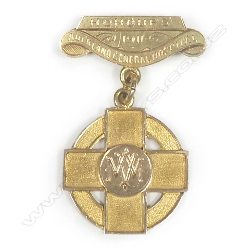 A NZ 15ct gold medallion Image 1++