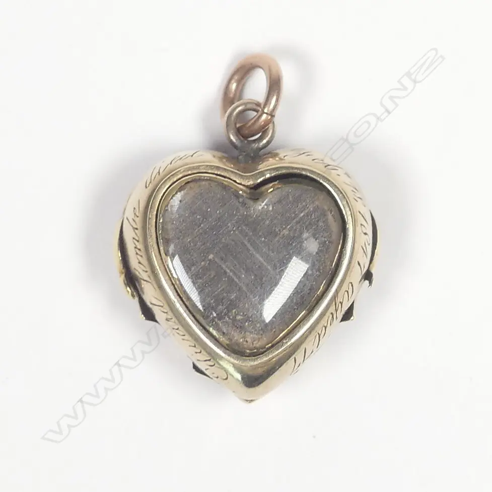 An early 19thC gold blue enamel and seed pearl mourning pendant Image 1++