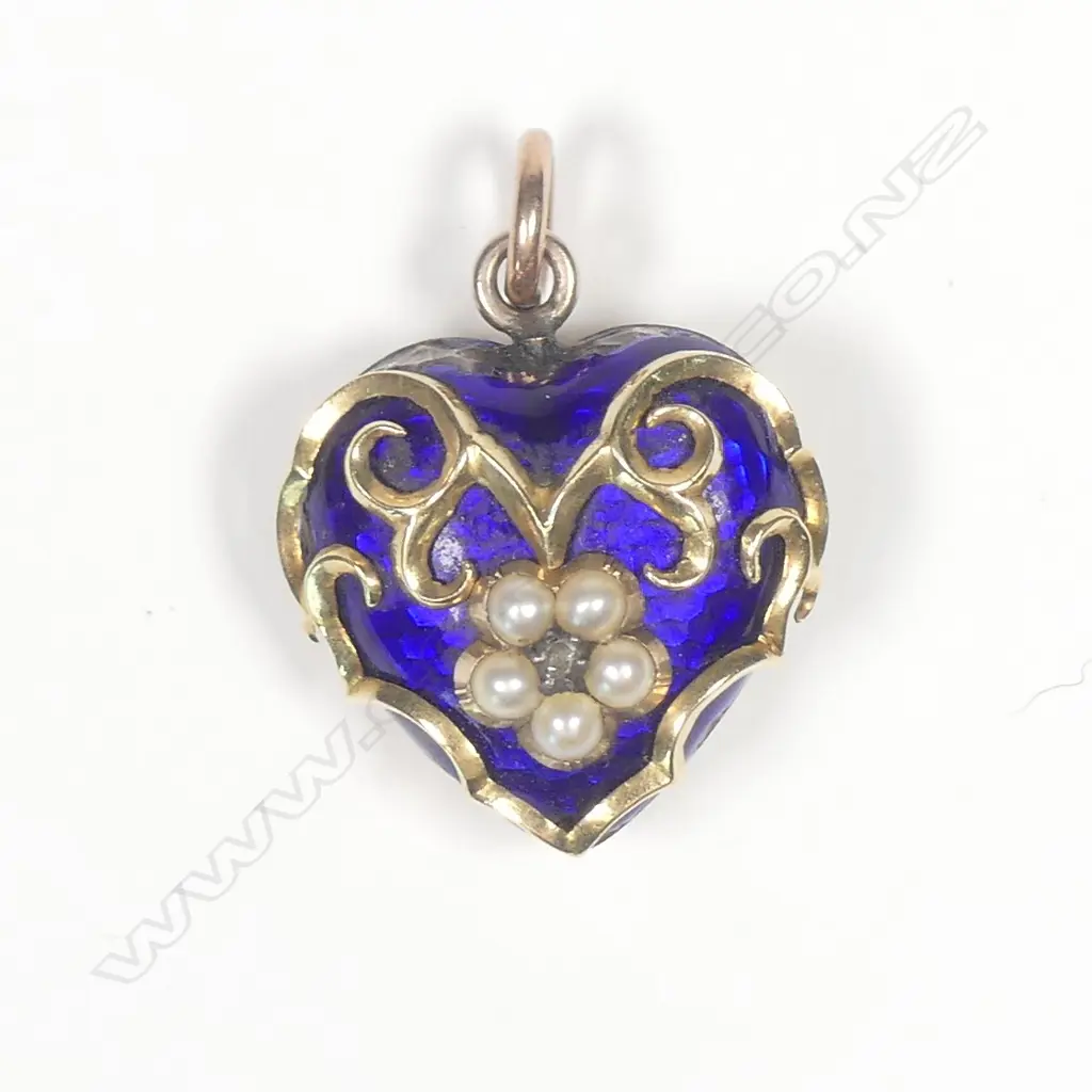 An early 19thC gold blue enamel and seed pearl mourning pendant Image 1++