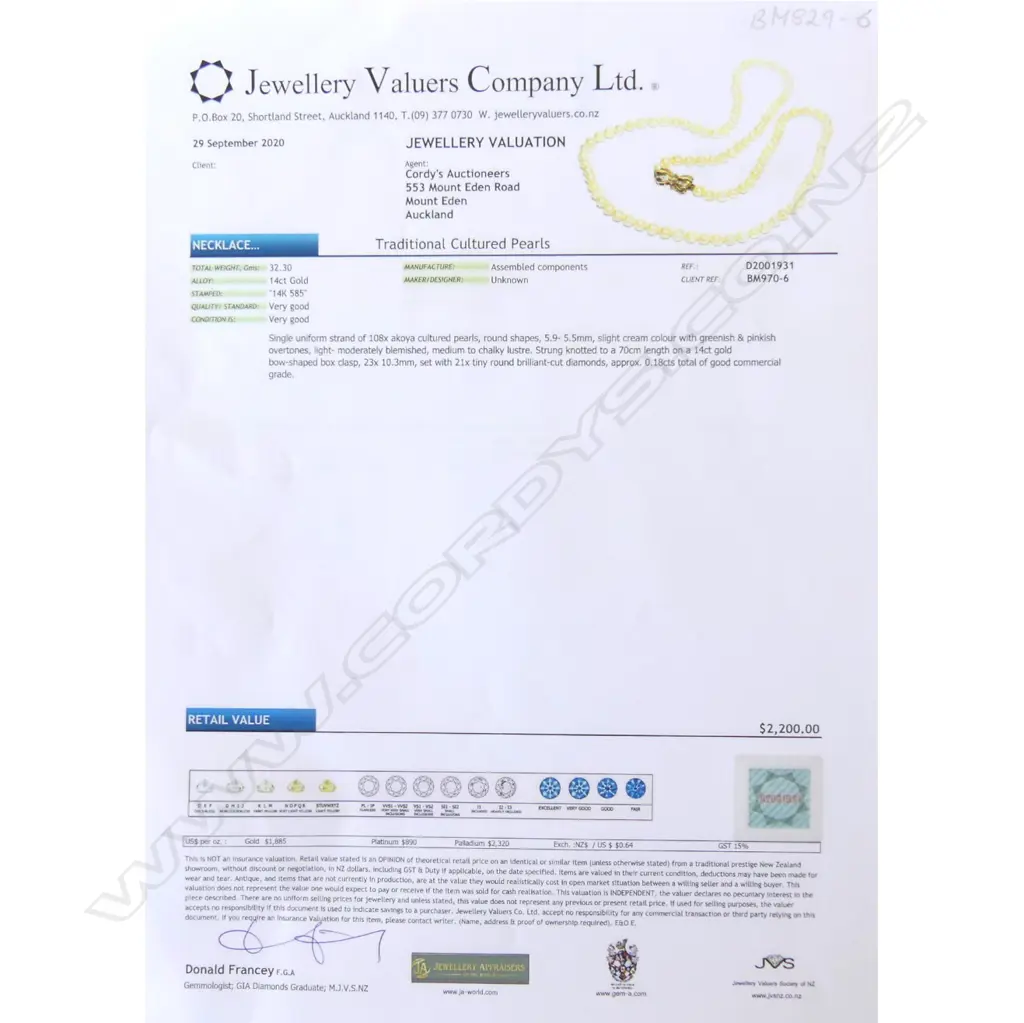 A cultured Akoya pearl necklace Image 1++