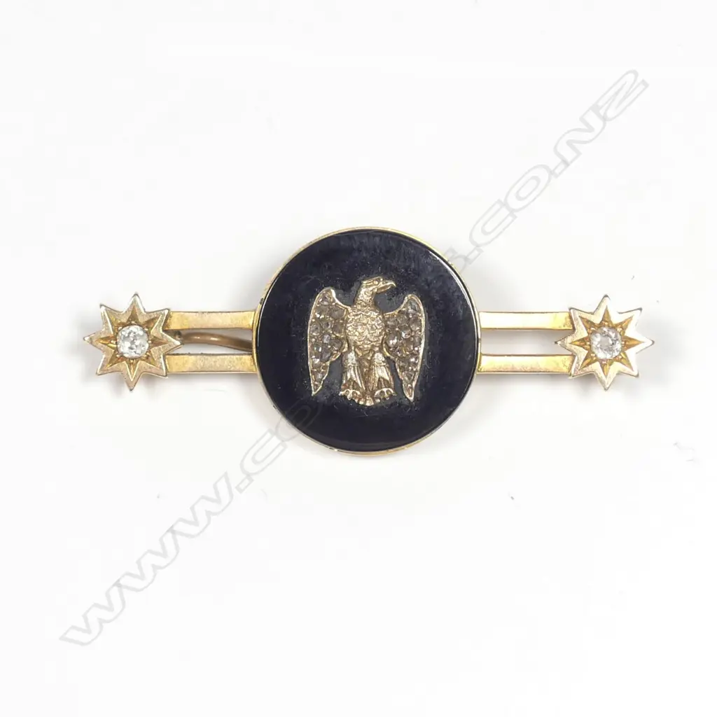 A 19thC 15ct. yellow gold onyx and diamond set brooch Image 1++