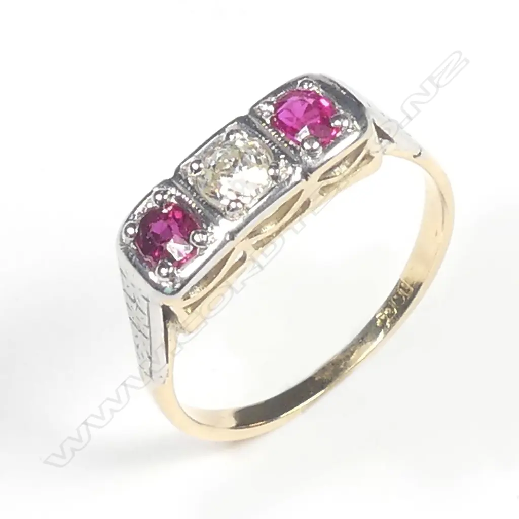 An Art Deco 18ct. gold ruby and diamond ring Image 1++