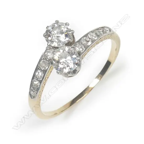 An estate 18ct gold and diamond ring