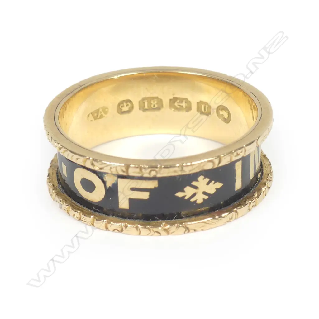 A good Victorian 18ct yellow gold and black enamel memorial ring Image 1++