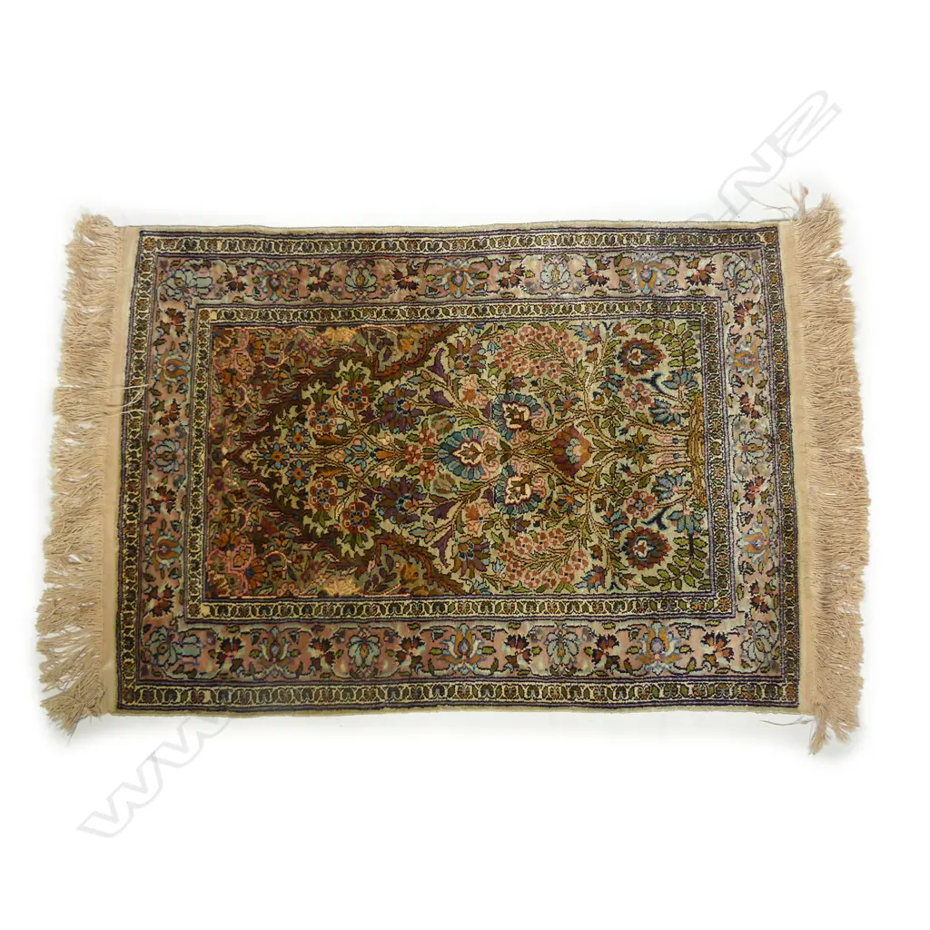 A hand knotted silk wall rug Image 1++