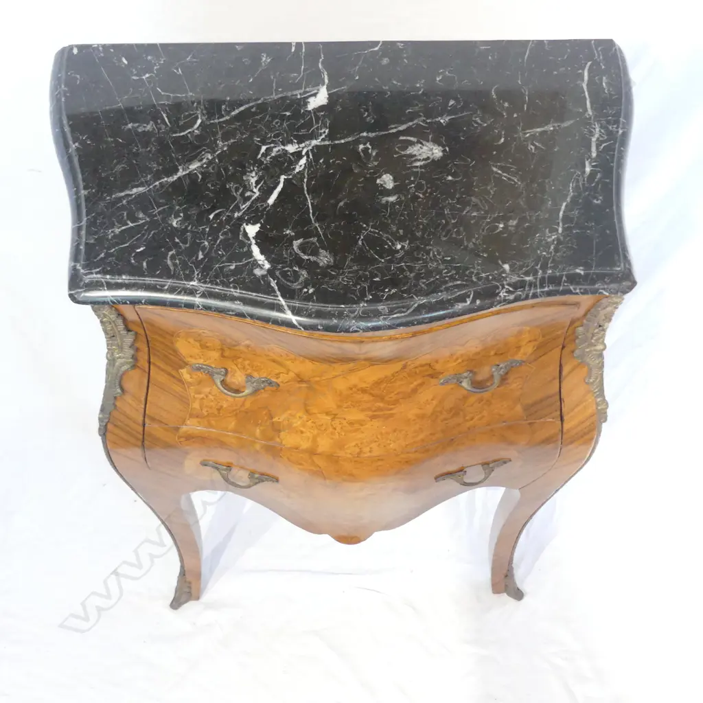 A French style small bombe commode Image 1++