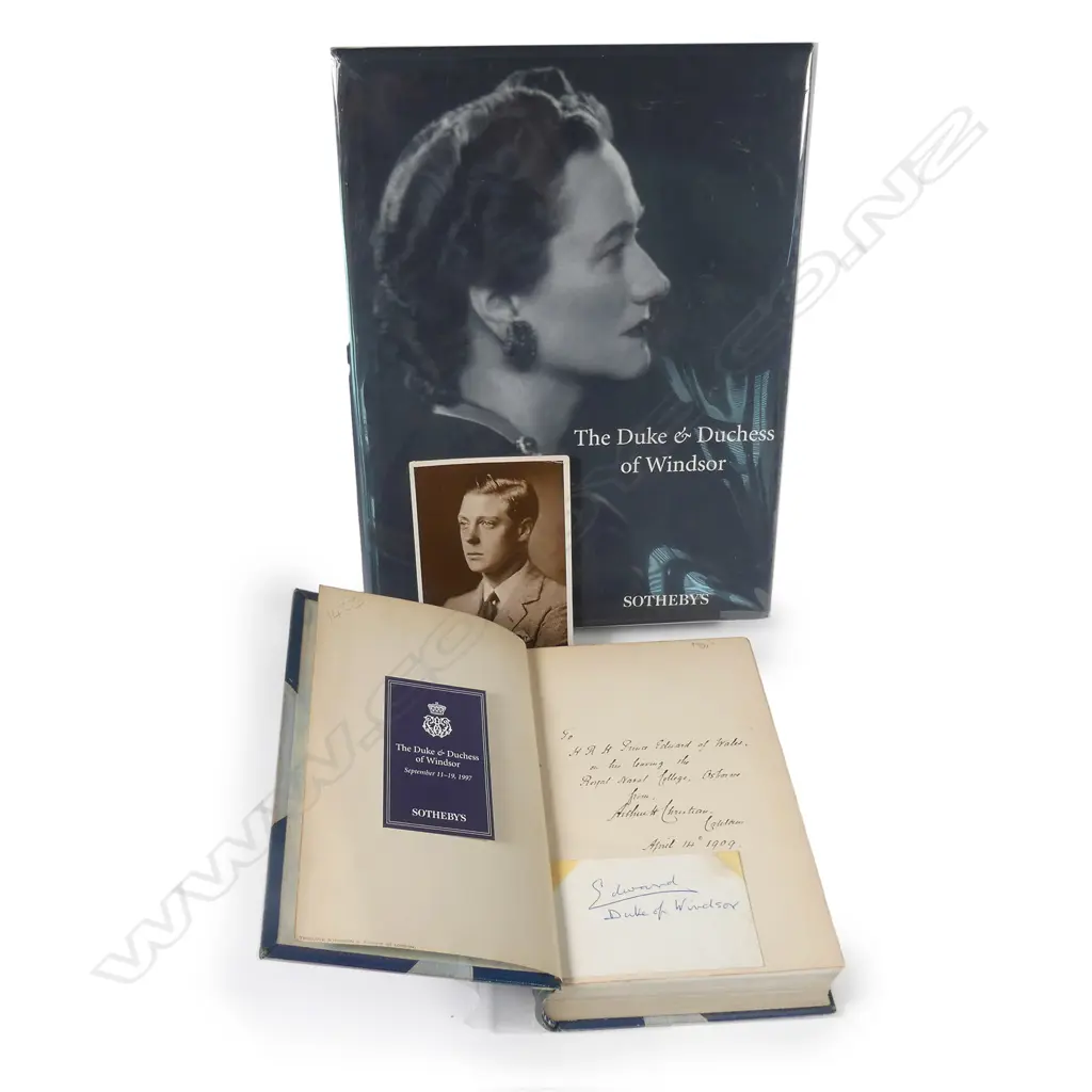 An Edward VIII presented book and ephemera Image 1++