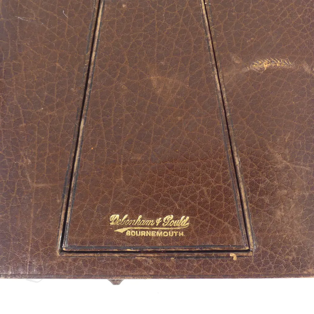 A silver gilt portrait miniature frame Image 1++