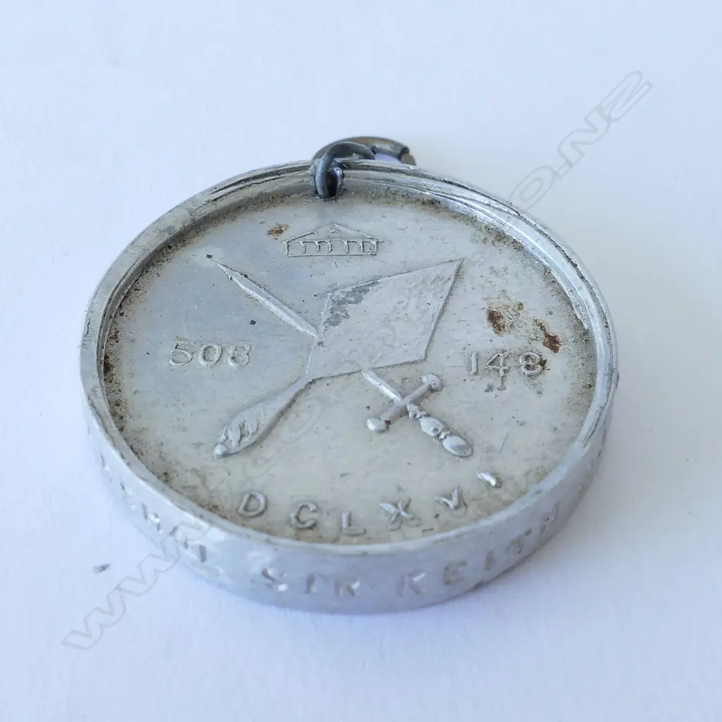 A compass belonging to Air Chief Marshal Sir Keith Park Image 1++