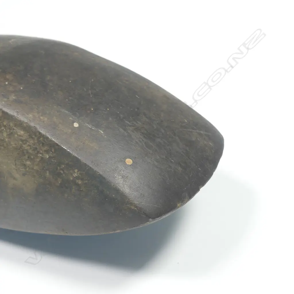 A pre-European Maori black basalt toki (adze) Image 1++