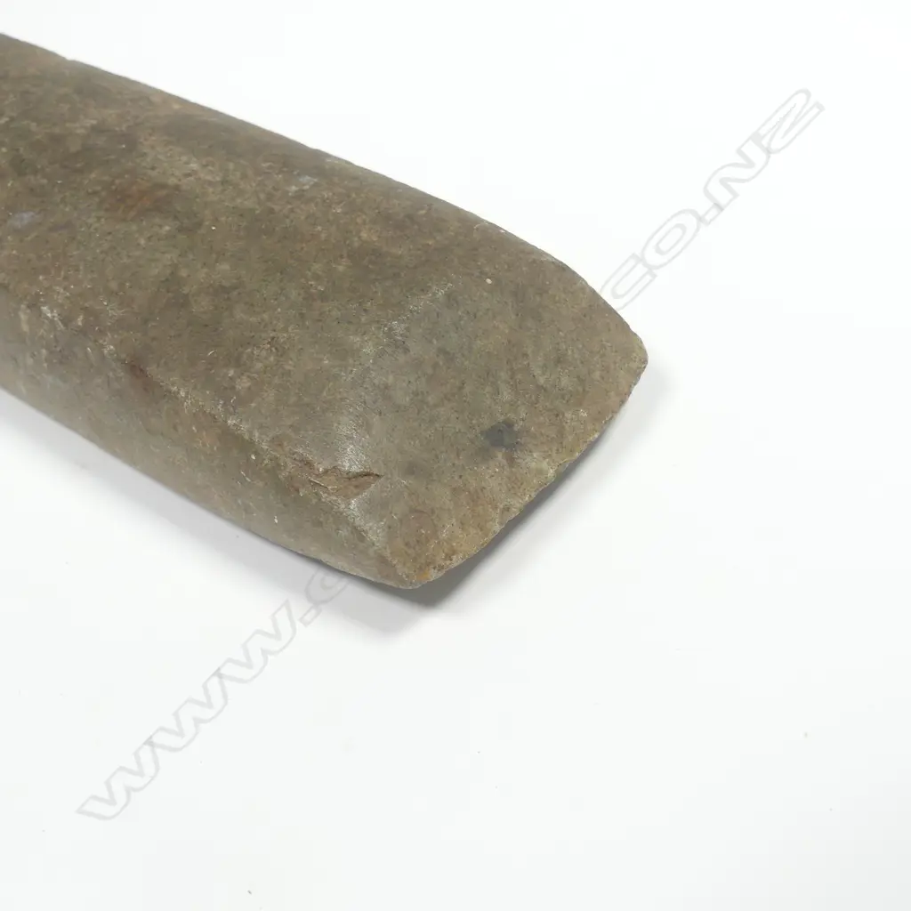 A pre-European Maori stone toki (adze) Image 1++