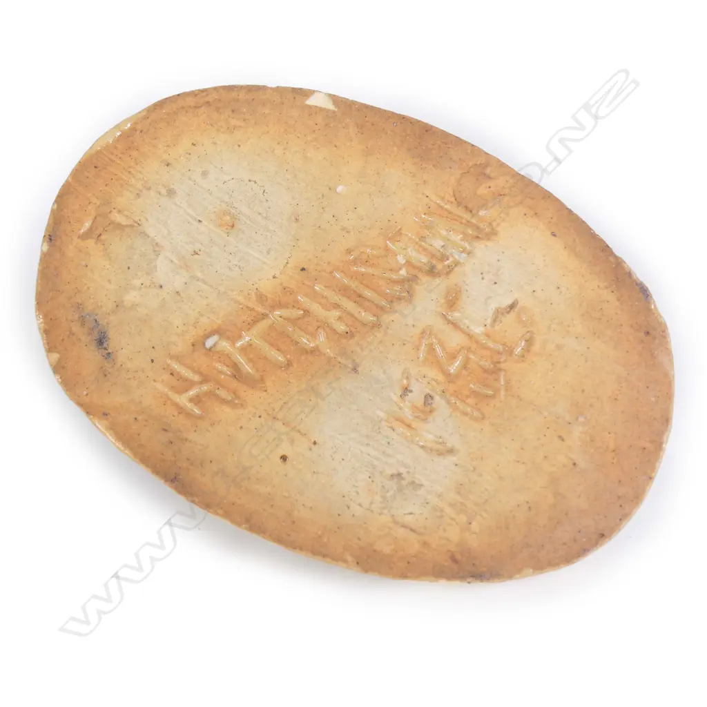 A Jack Hutchison recumbent pottery hare Image 1++