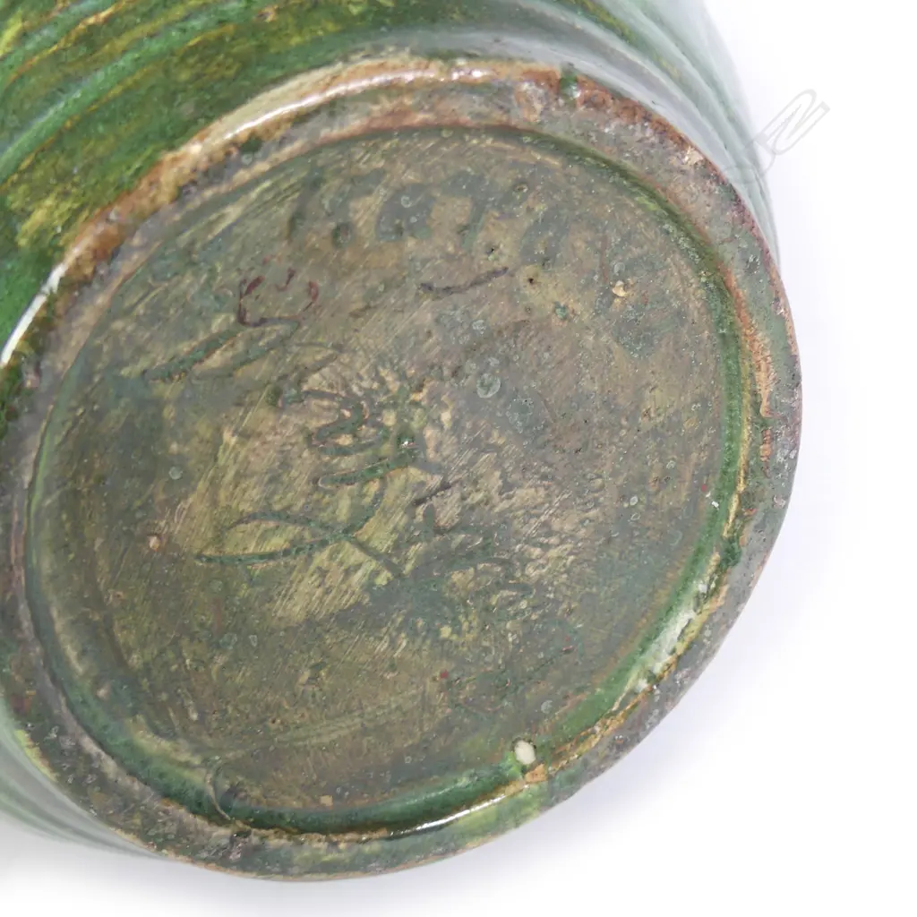 A large Briar Gardner pottery vase Image 1++