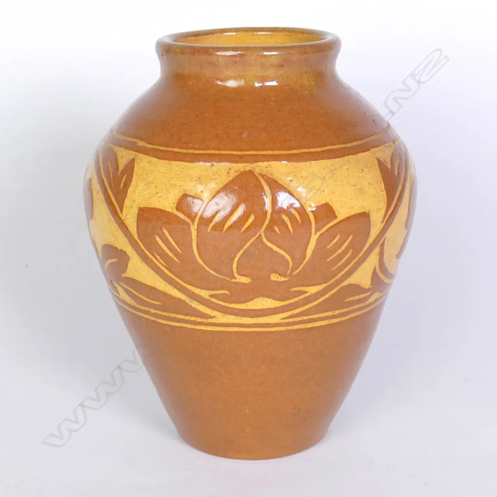 A good Olive Jones decorated vase Image 1++