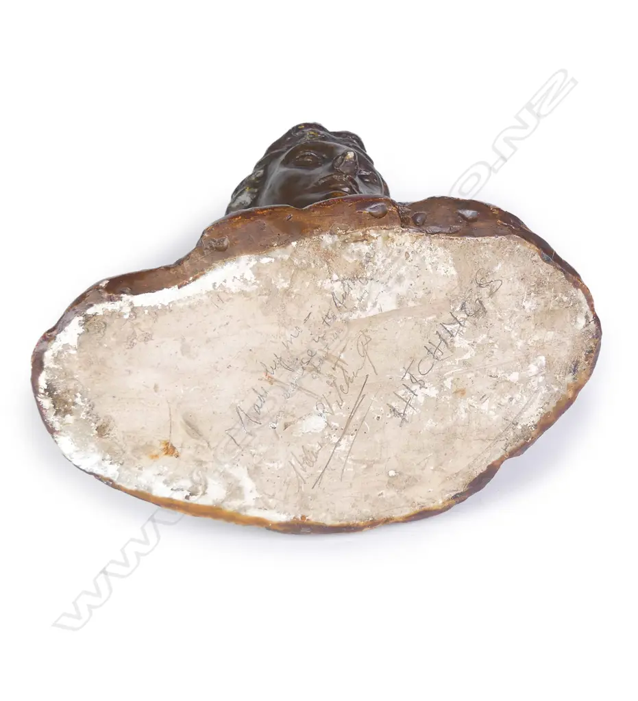 A Helen Hitchings female bust Image 1++