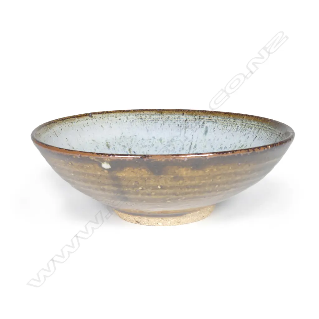 A Len Castle small shallow bowl Image 1++