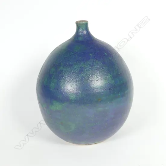 A Len Castle orb specimen vase