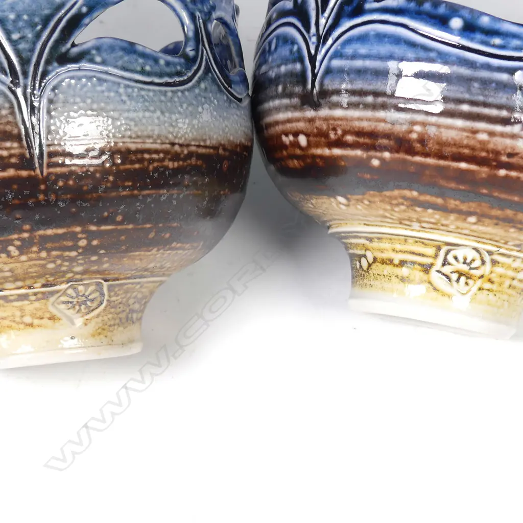 A pair of Mirek Smisek salt glazed bowls Image 1++