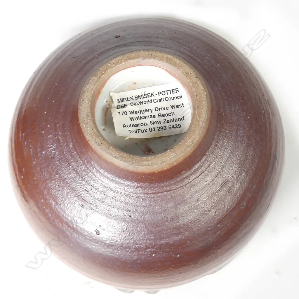 A Mirek Smisek shino glazed bowl Image 1++