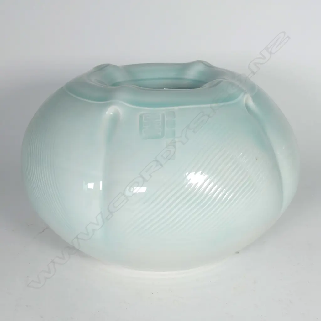 A Greg Barron altered porcelain vase Image 1++