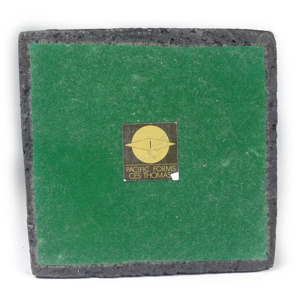 Ces Thomas Sculptural Form Image 1++