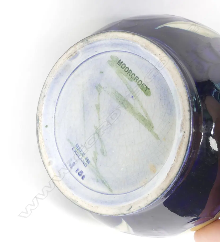 A William Moorcroft wisteria decorated vase Image 1++