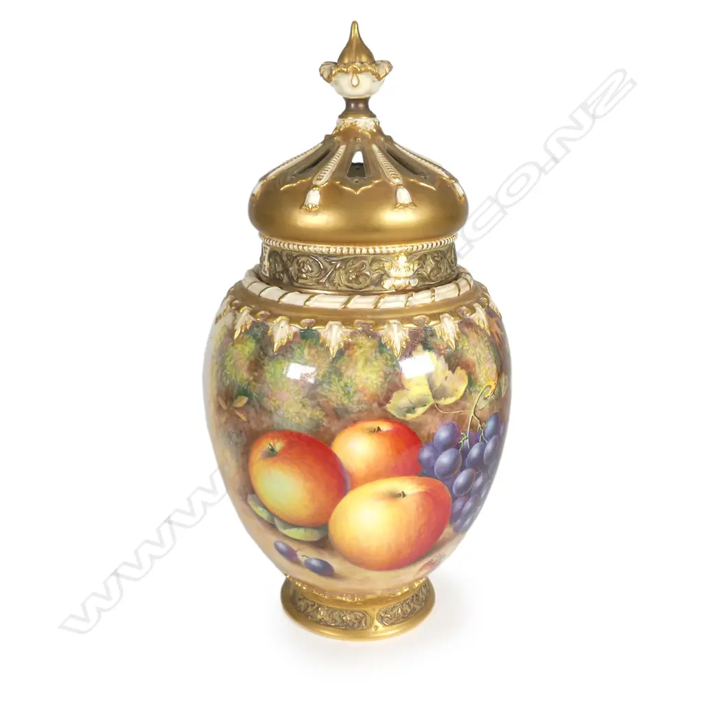 An impressive Royal Worcester pot pourri and cover by Harry Ayrton Image 1++