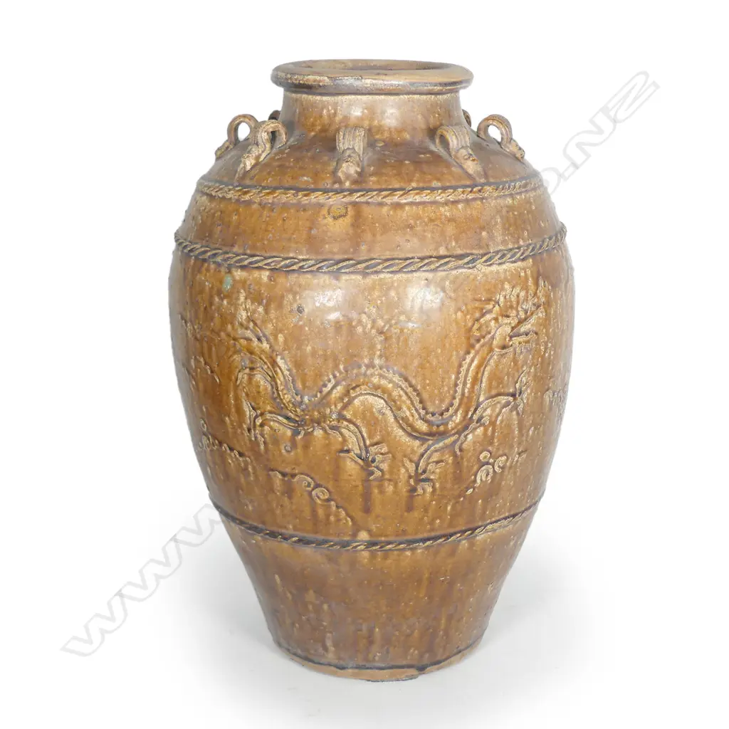 A large Annamese pottery jar Image 1++