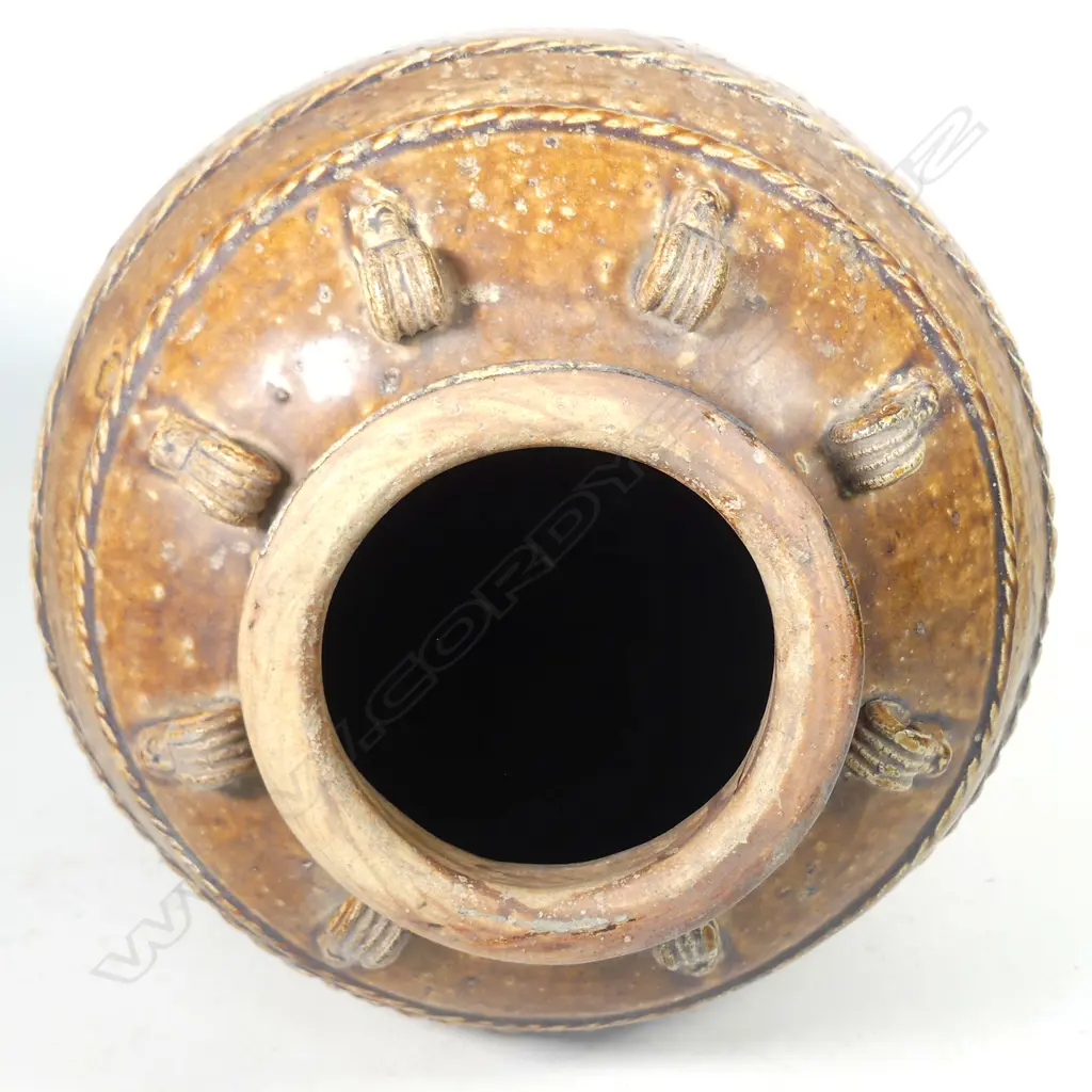 A large Annamese pottery jar Image 1++