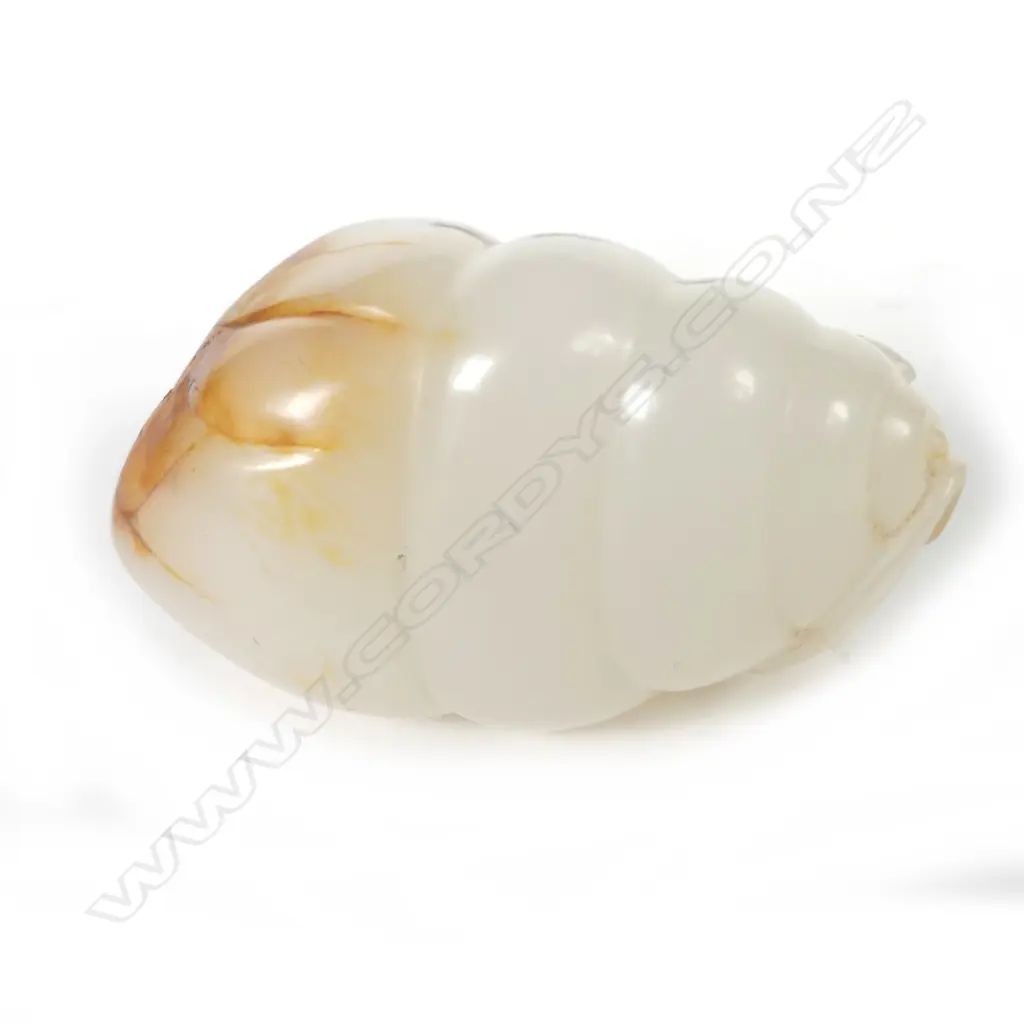 A Chinese mutton fat jade handling piece Image 1++