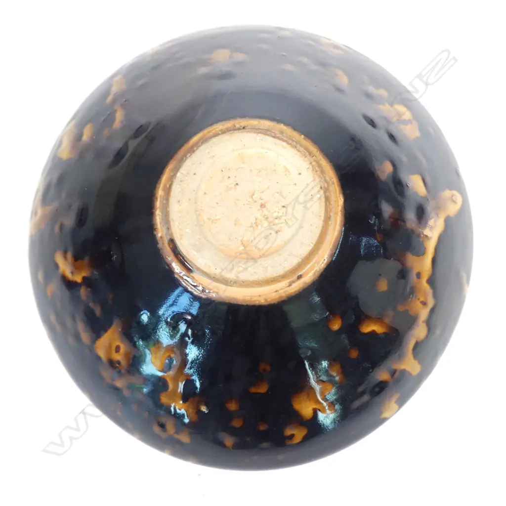 A Chinese jizhou ware bowl Image 1++