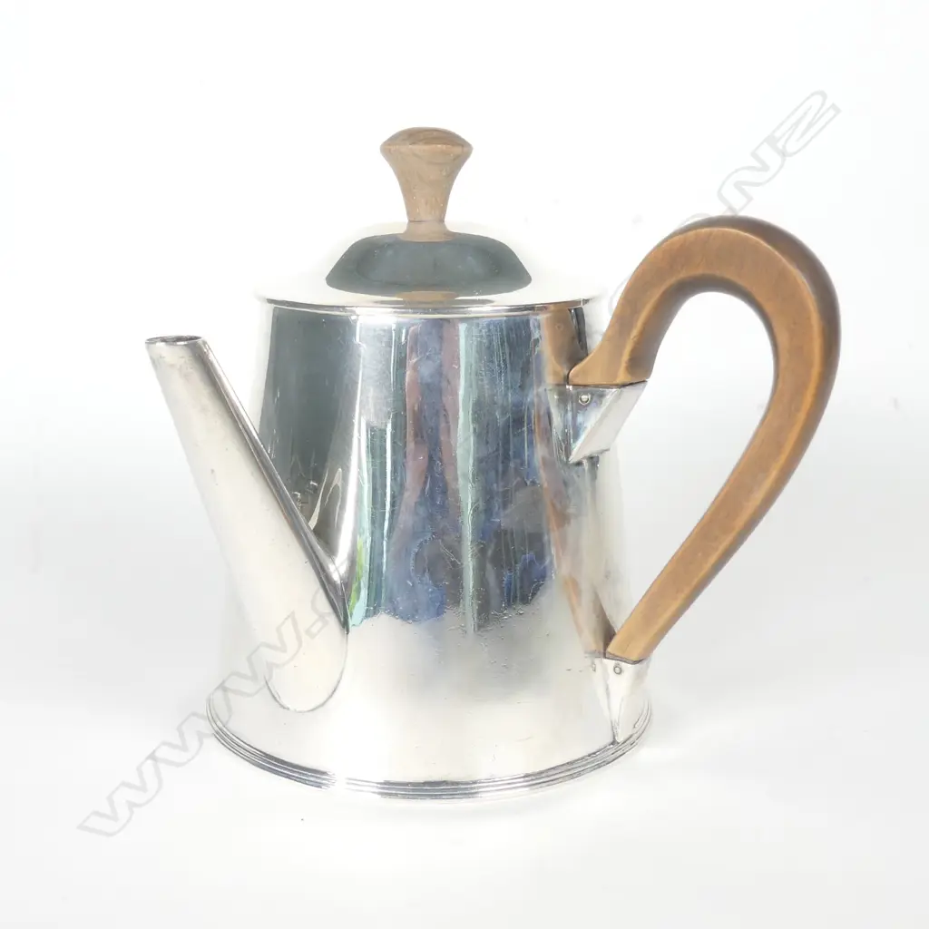 A Victorian silver chocolate pot Image 1++