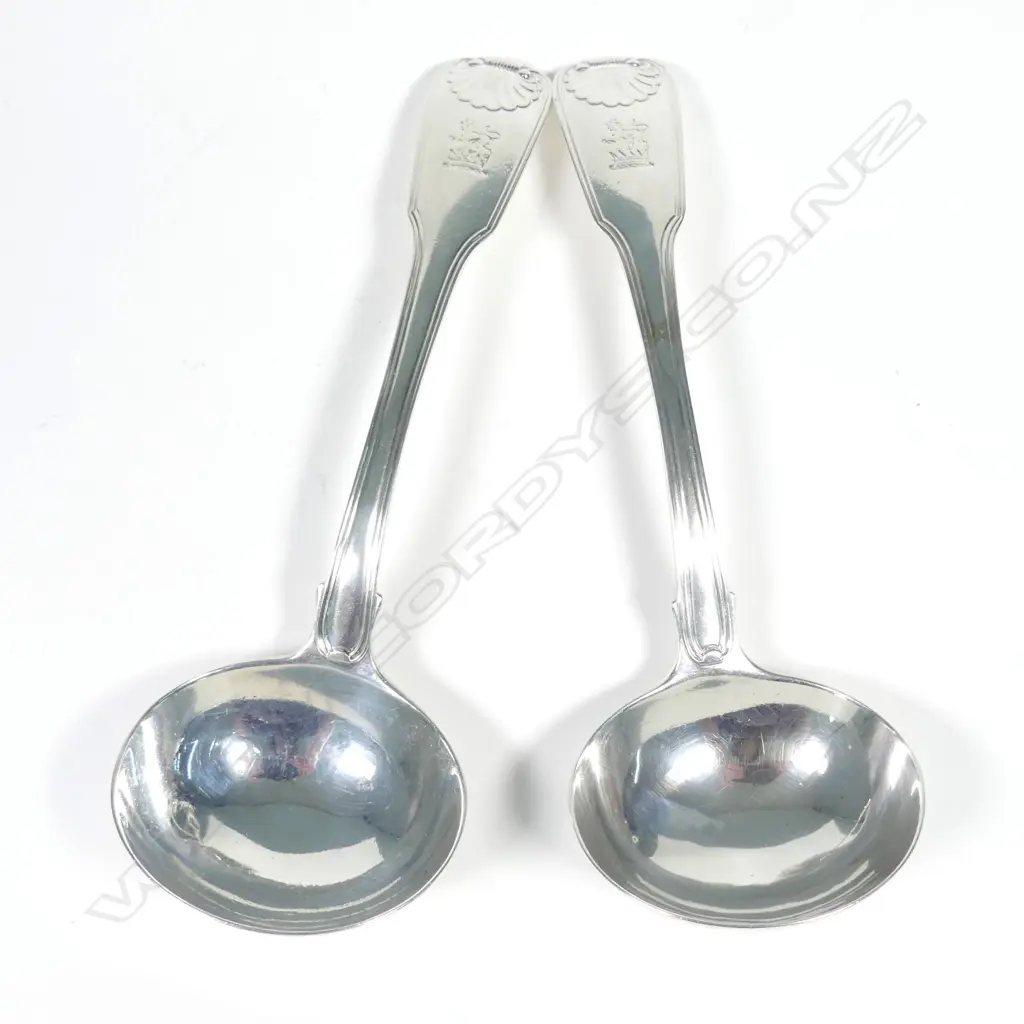 A pair of George III silver sauce ladles Image 1++