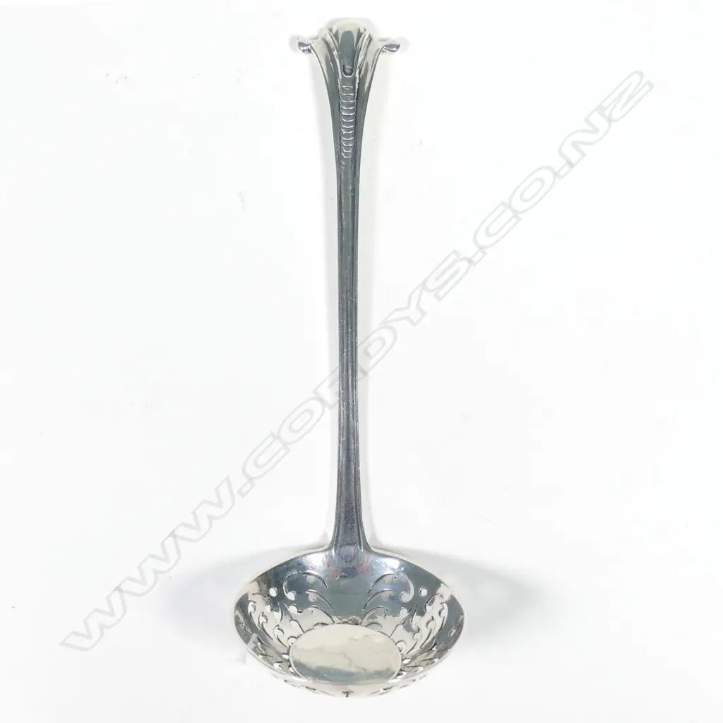 A Victorian silver sifter ladle Image 1++