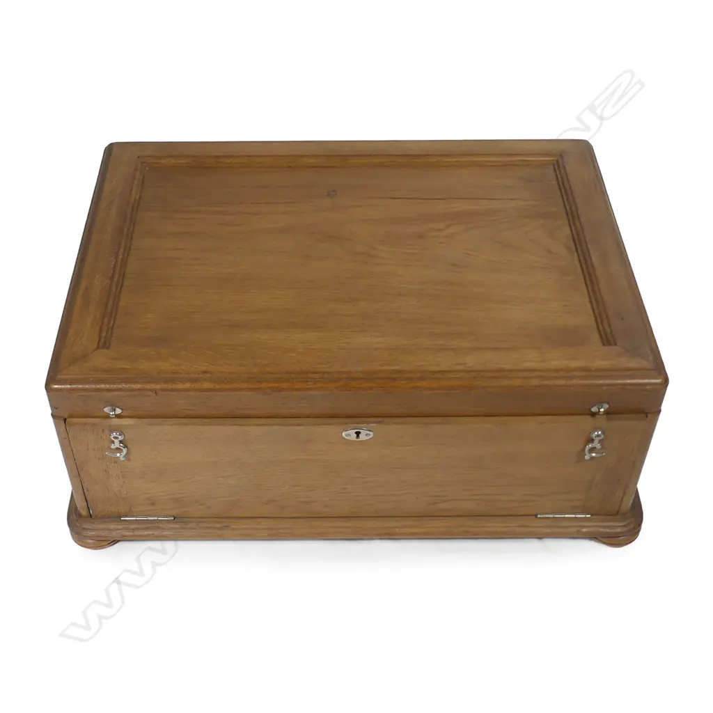 A 12 place canteen of Austro-Hungarian Empire .800 silver cutlery Image 1++