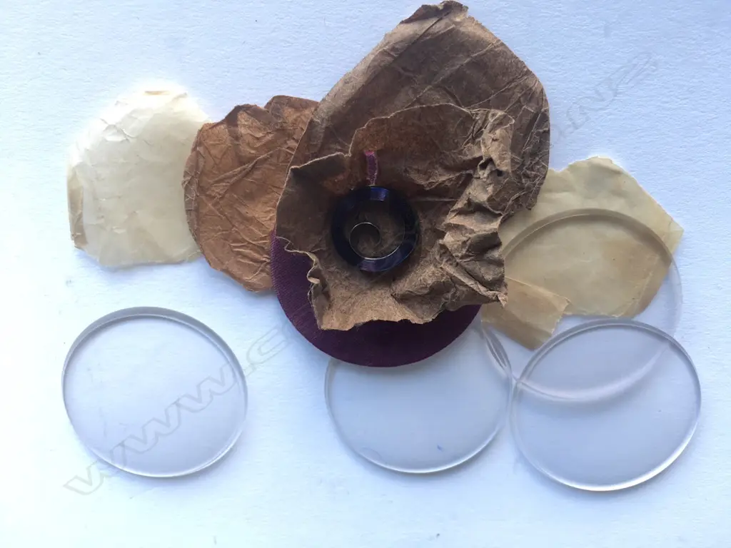 A late 19thC Ulysse Nardin quality 18ct yellow gold chronometer pocket on 9ct rose gold chain in box Image 1++